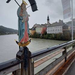 Auf der Brücke über die Salzach!