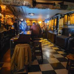 They had live music but it didn't start till 10, way too late.