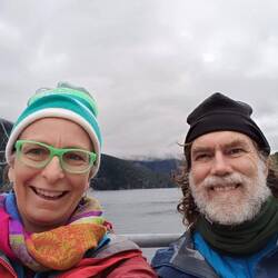 On the MV Uchuck. Damn chilly! But we could warm up inside or by the exhaust outlet ☺️