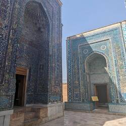 Gobsmacked at the Shah-i-Zinda necropolis