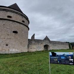 ...und auf dem Burg Gelände neben dem Pulverturm!