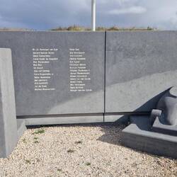 Denkmal an der Rennstrecke