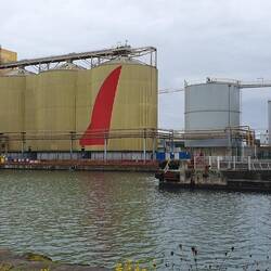 Am Hafen