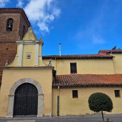 Iglesia de San Pedro de Los Huertos just behind the cathedral
