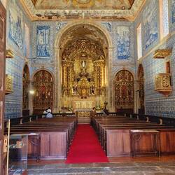 Der Gottesdienst ist eben beendet.