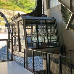 sondern chli modärner mit Bj. 2023