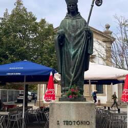 Saint Teotonio, the first saint of Portugal