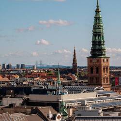 Im Hintergrund die Öresundbrücke