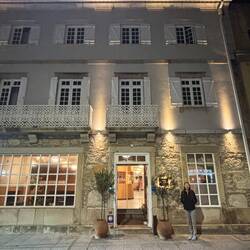 Hope Meira, Vila Praia de Ancora