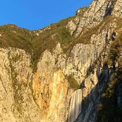 106m and fed straight oftge limestone. So much water in the rock - remember that this is the end of