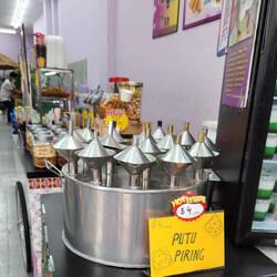 Ian called this the steamed rice "contraption"