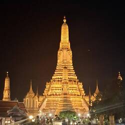 Wat Arun bei Nacht