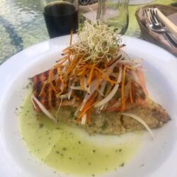 Sepia Cusco: Lachs auf Reis-Bohnen-Stampf - 9/10⭐️