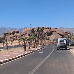 Wir nähern uns ns Tafraoute