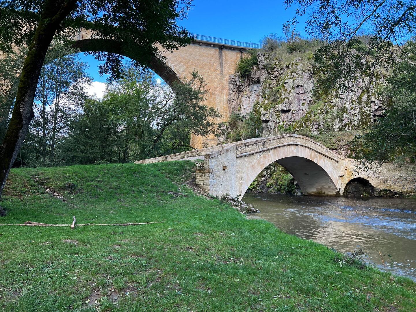 Old and new bridge