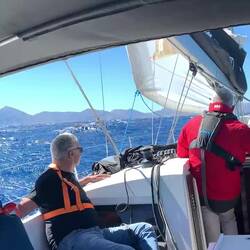 Einige male Segel geändert - ansonsten konnten wir einen Strich mit Halbwind fahren