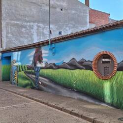 I wonder if this is the work of the same bloke in the previous photo.