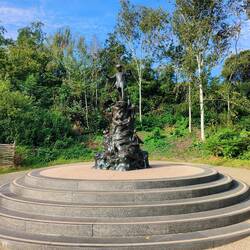 Peter Pan Statue