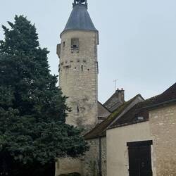 Cravant belfry