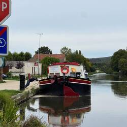 Canal du Nivernais (which runs next to the Yonne river)