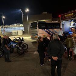 Nachdem entladen wurde, kann beladen werden