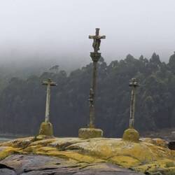 Crosses along the river where James' body traveled.