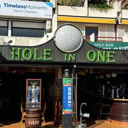 Tu sort pas le golf du gars