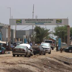 Grenzposten Diama, mauretanische Seite