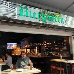 Da freut er sich aber