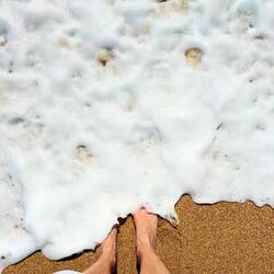 mit den Füssen angetestet