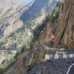 Leider schon mit Asphalt unterbrochene Piste