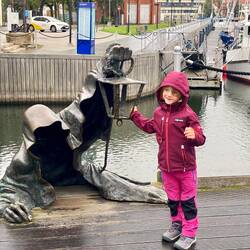 Schwarzer Geist von Klaipeda featuring Nervzwerg von Gröbern