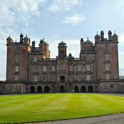 Drumlanrig Castle