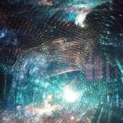 Das zarte blaue Fischnetz im dunklen Raum punktuell angeleuchtet... hatte was. Die Sammlung blauer..