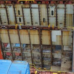 Bis tief in den Bauch runter