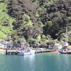 oft auch abgerissen und mit Schrottplatzcharakter