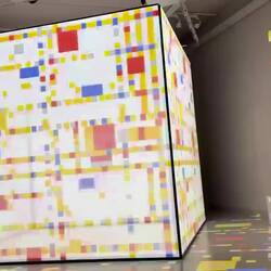 Ein mit Leinwand bespannter Kubus war der Höhepunkt der Besichtigung👍