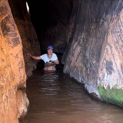 Halbnackt durch den Canyon