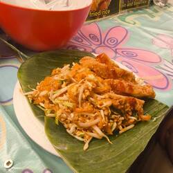 Erst gab es ein Pad Thai mit Hähnchen