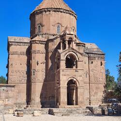Armenische Kirche, die Hauptsehenswürdigkeit der Insel