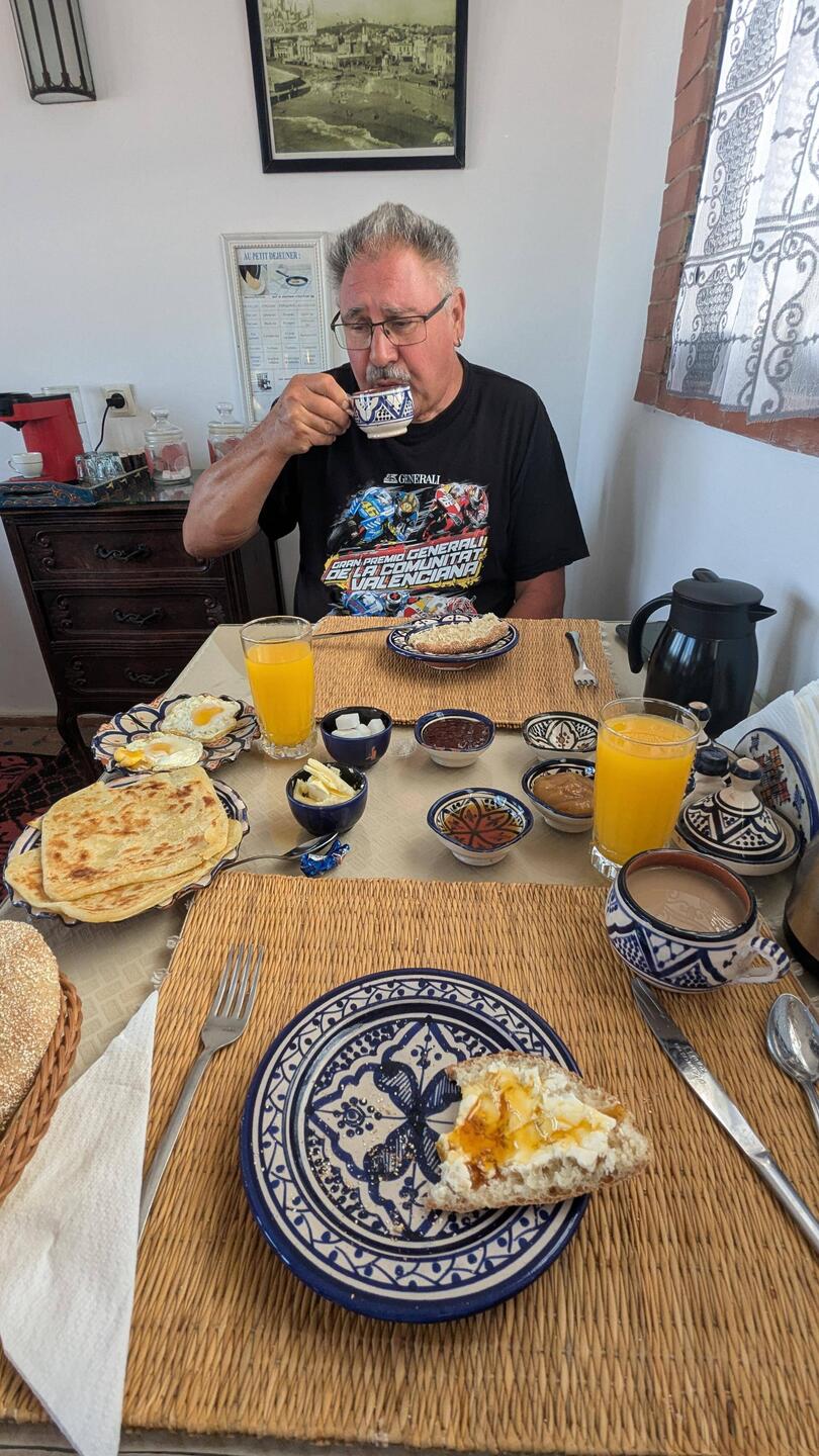 Reichliches Frühstück