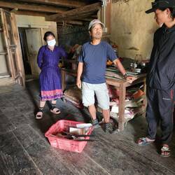 Chitra trained the women to make paper. He is from a closely village