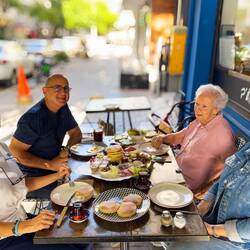Breakfast outing ... the three siblings and mom ... at P'an-Ku — Alsancak, İzmir.