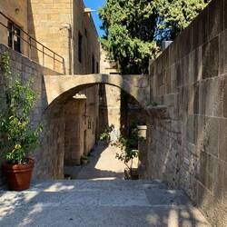 Beeindruckender Garten im archeological Museum