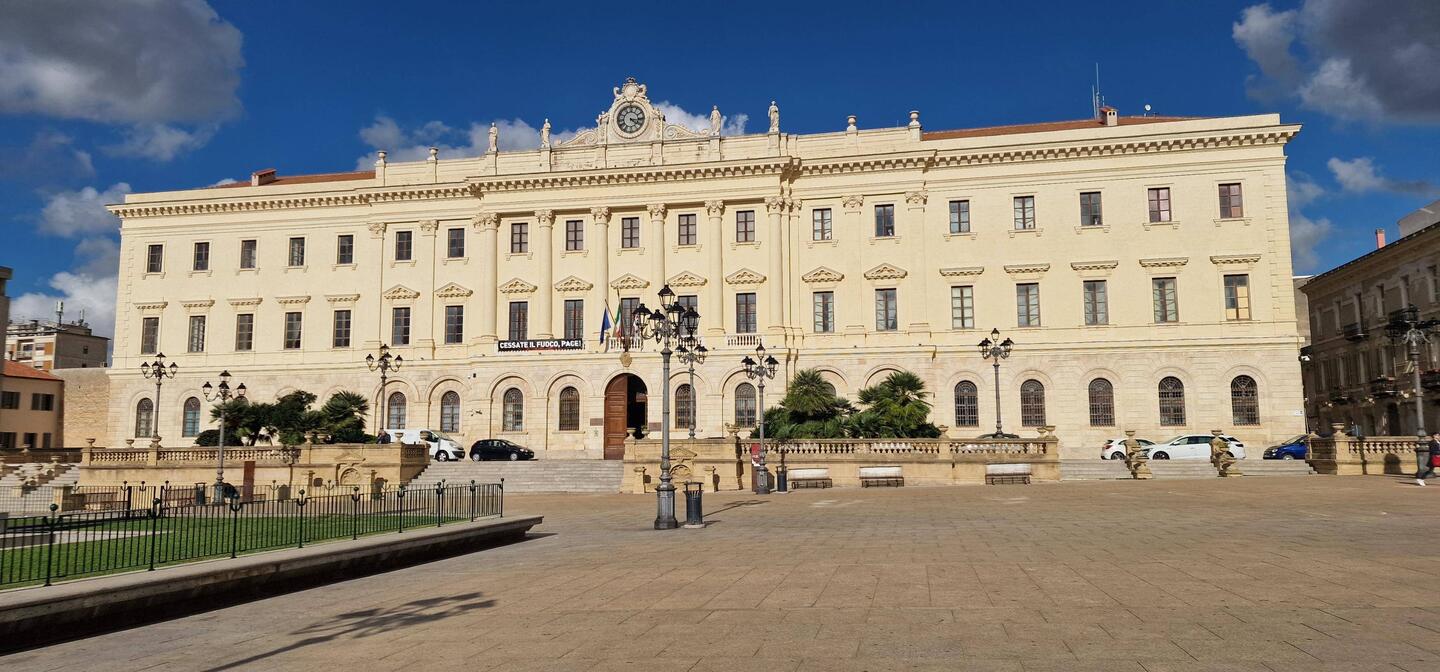 Der einzige schöne Platz: Der Piazza d'Italia