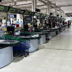 Wieso nur 4 Kassen, wenn man auch 40 Stück haben kann?