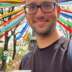 Andi genießt den Regenbogen und einen leckeren Horchata