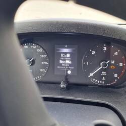 9.4 Liter auf 100 und Durchscnitt 94km/h auf der Bahn