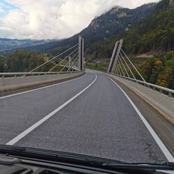 bi Klosters über d'Brunnibrugg🌉