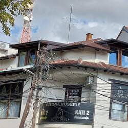 Hoffentlich lebt der Elektriker noch, sonst wird's eng